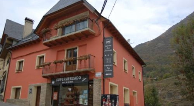 Hostau Era Claverola, Book Hotel Naut Aran Catalonia