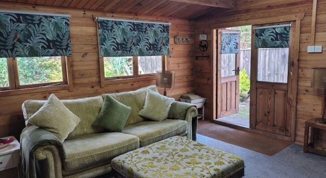 Forest Cabin Retreat-sleeps 2-garden, Wifi, Trails, Book Feriehus Villaer i Fordingbridge, Villa