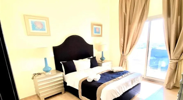 Cosy & Cute 3bedroom Dubai Tasaheel, Забронировать Отель Дубай Эмират Дубай, рядом с Madina Mall