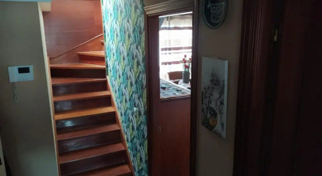 Апартаменты Duplex amplio,parking WiFi, 2 terrazas, bien conectado con playas, zona segura