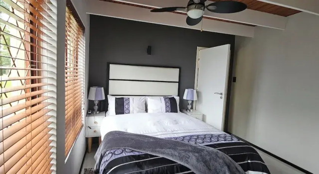 Crest Farm - Self-catering 2-bedroom, Wi-fi, Views, Swiming Pool