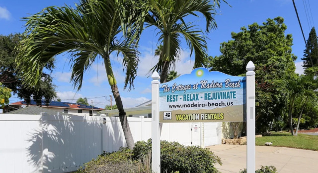 The Cottages at Madeira Beach/sea Turtle, Забронировать Дом для отпуска Виллы Сент-Пит-Бич, Вилла
