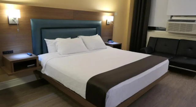 Номер Superior Hotel Espresso Montreal Downtown