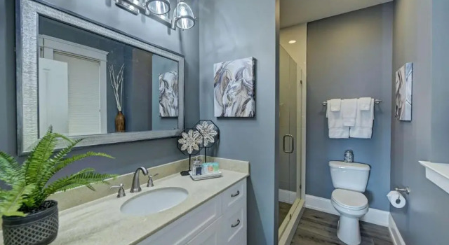 Коттедж с 4 комнатами Bridlewood Cove