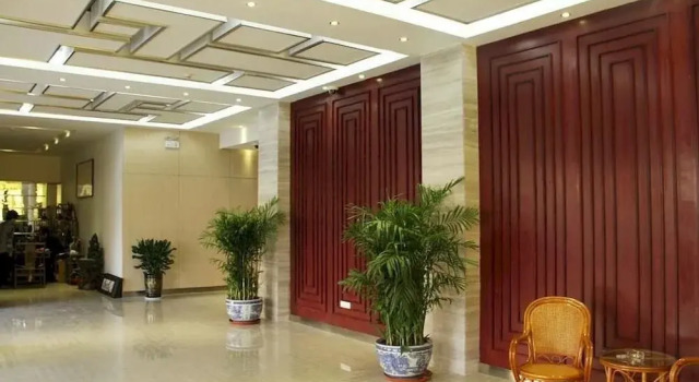 Shenjian Hotel, Rezervovat Hotel Luo-jang Henan