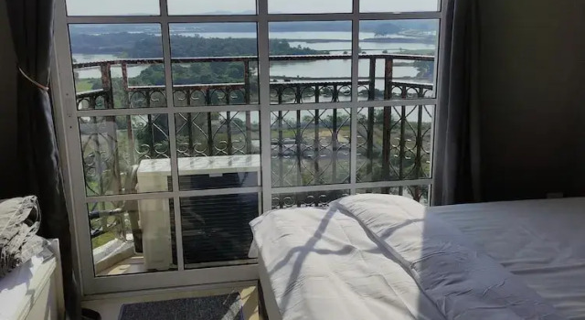 Люкс Deluxe Kampar Champs Elysees 4pax Homestay