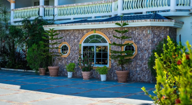 Holiday Haven Resort & Banquet Hall