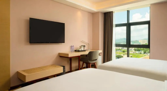 Двухместный номер Deluxe Lavande Hotel Shanwei Haifeng Phoenix New City Branch