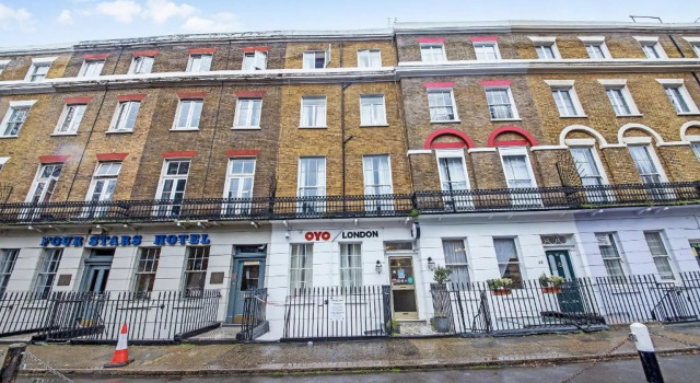 OYO Townhouse 30 Sussex Hotel
