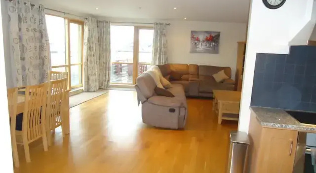 18 Courthouse Square Self Catering, Prenota Appartamento Clifden 
