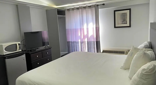 Номер Standard Travelodge by Wyndham Sarnia