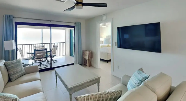 Seaside 5 by Distinctive Beach Rentals, Забронировать Апартаменты/квартира Отели Fort Myers Area с парковкой, Парковка
