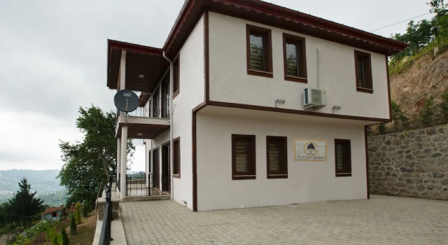 Вилла Guven Suite House