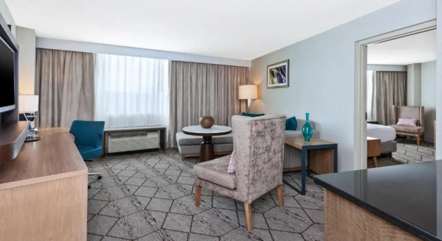 Двухместный люкс c 1 комнатой Crowne Plaza Syracuse