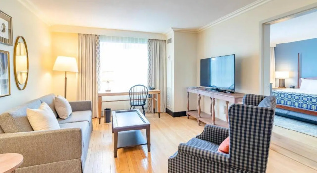 Двухместный полулюкс Williamsburg Lodge, Autograph Collection