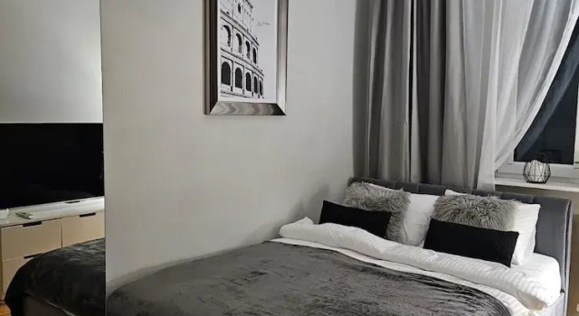 Lovely Apartment in Zyrardow, 10 min to Suntago Free Parking, Забронировать Апартаменты/квартира Апартаменты Жирардув, Апартаменты/квартира