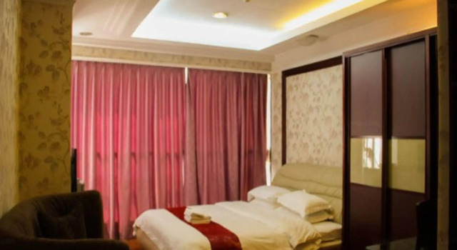 Sunny Apartment Of Grand Continental