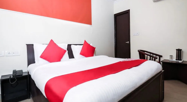 OYO 15154 Hotel Rock On, Забронировать Отель Отели штата Раджастхана 3 звезды, 3*