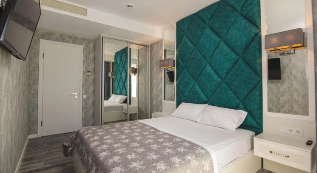 Апартаменты с 2 комнатами Sunshine Signature Apartments in Alliance Palace