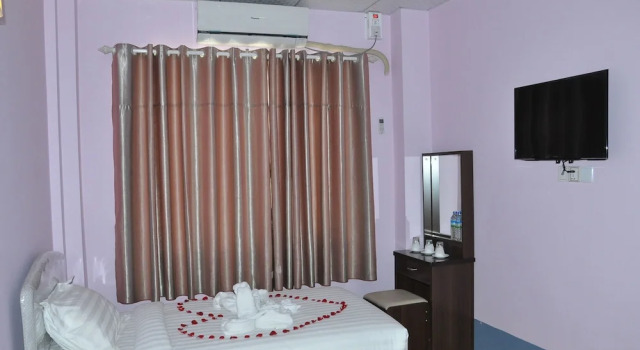 Camera Standard Man Shwe Li Hotel