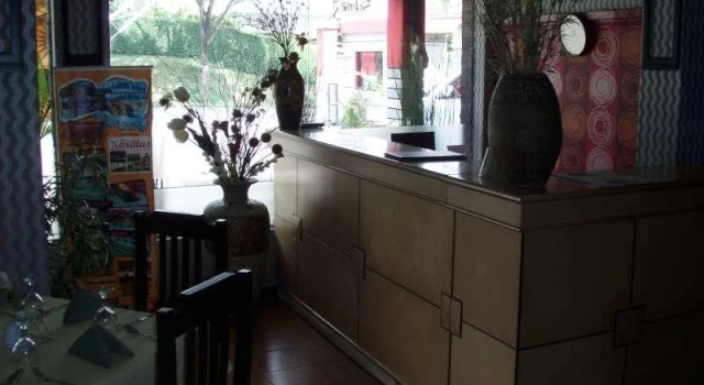 Naratas Hotel, Book Hotel Cisarua West Java