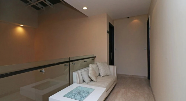 OYO 13236 Hotel W Castle, Забронировать Отель IMT Manesar Гургаон