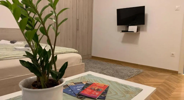 Апартаменты c 1 комнатой Heroes’ Residence II