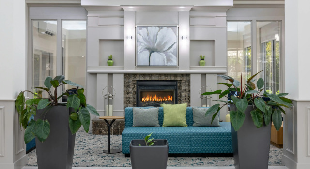 Hilton Garden Inn Winston-Salem/Hanes Mall, Забронировать Отель Уинстон-Сейлем Северная Каролина