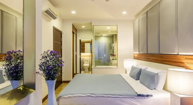 Люкс c 1 комнатой с балконом и с видом на город Anta Residence Self-sevice apartment