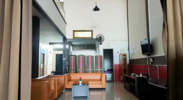Hotel O Kost 3 Kelor Syariah, Book Hotel Hotels in Sulawesi with Parking, Parking
