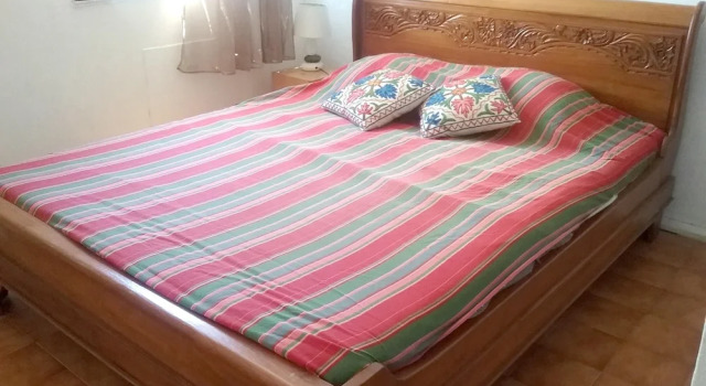 Apartment with 2 Bedrooms in St Denis, with Enclosed Garden - 6 Km From the Beach, Book Apartment Hotels in Saint-Denis with Parking, near Trinity Park, Parking
