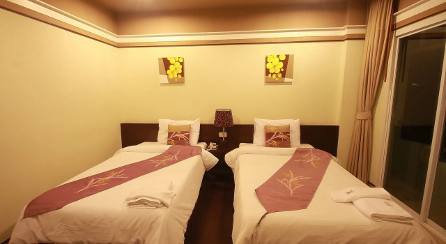 Narakul Resort Hotel