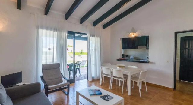 CASA Nº 3 (LETRA O) COMPLEJO BINISAFUA, Rezerwuj Hotel Hotele w Minorka z parkingiem, Parking
