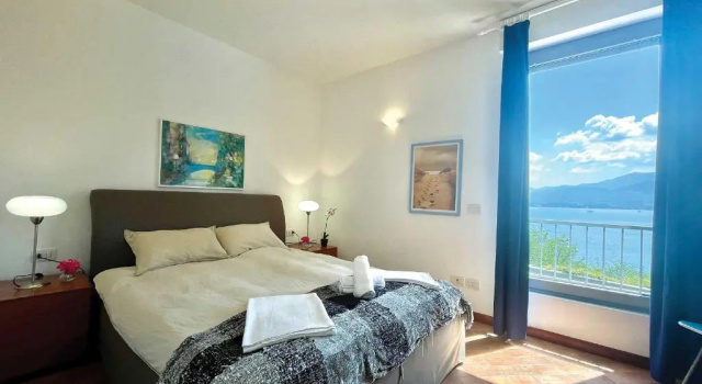 Gaeta 'lake View', Buchen Sie Ferienwohnung Hotels in San Siro mit Pool, Schwimmbad
