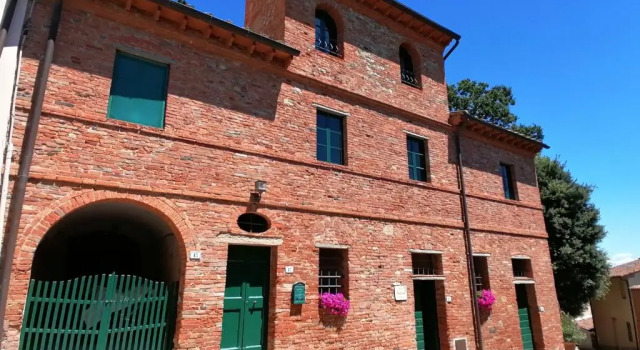 Коттедж с 5 комнатами Borgo Fajani