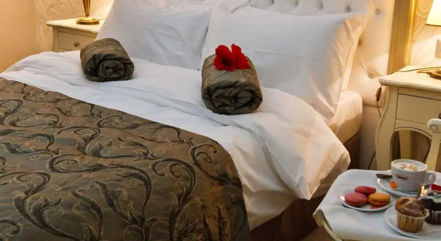 Hotel Roman, Rezervovat Lázně / Resort Roman Neamţ