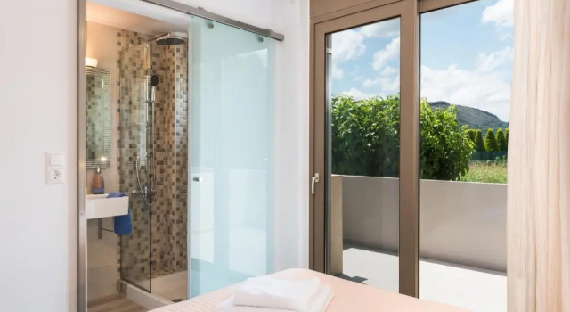 Апартаменты с 2 комнатами с видом на море Niovi Seaside Suites