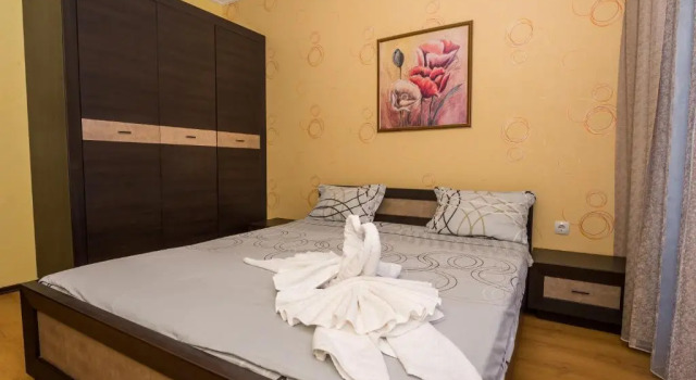 Deluxe Apartments Gallery 2, Забронировать Апартаменты/квартира Отели Солнечного берега с бассейном, рядом с Клуб GRAND, Бассейн