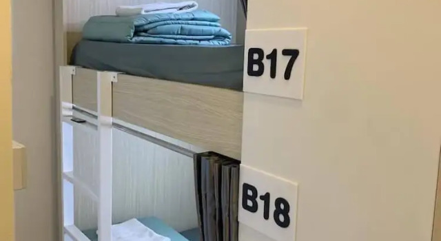 Кровать в общем номере My Cocoon Hostel แจ้งวัฒนะ