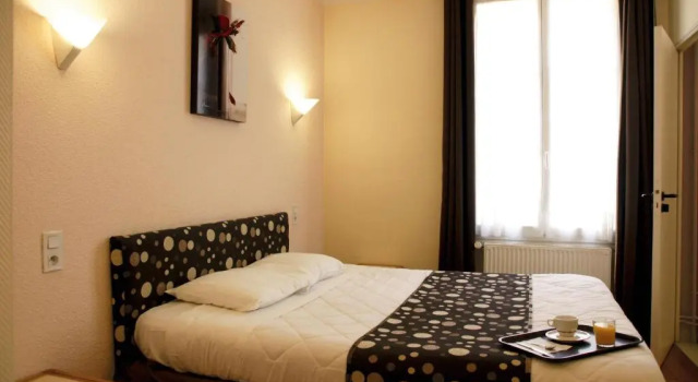 Hotel De la Place, Book Hotel Hoteller i Calvados med morgenmad, Morgenmad