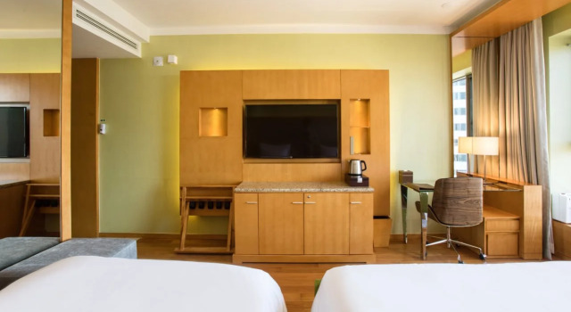 Baymond Hotel