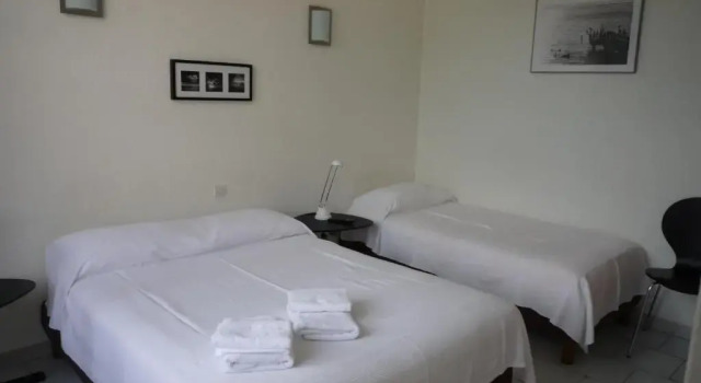 Трёхместный номер Standard Hotel Les Bellugues
