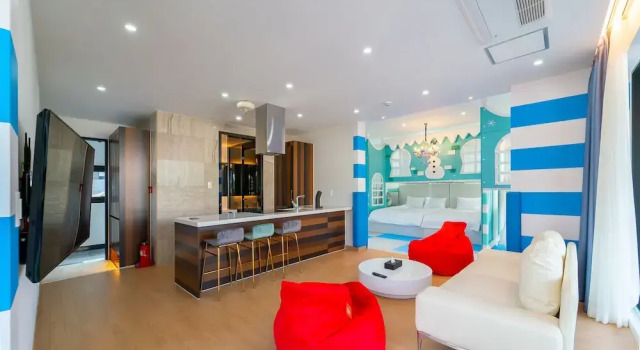 Blue Mango Pool Villa & Resort
