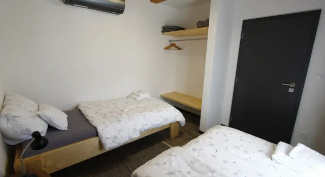 Apartment in Vyso ina near Pern tejn Castle, Book Apartment Býšovec Vysocina