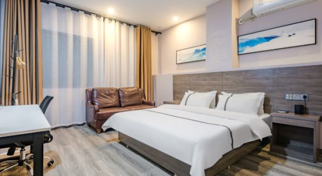 Люкс Superior ibis budget Saint-Maximin