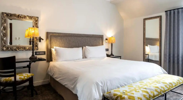 Люкс ANEW Hotel Hilton Pietermaritzburg