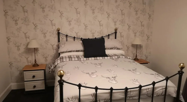 The Cambus Flat, Cambuskenneth, Stirling, Забронировать Апартаменты/квартира Отели Центральной Шотландии с парковкой, Парковка