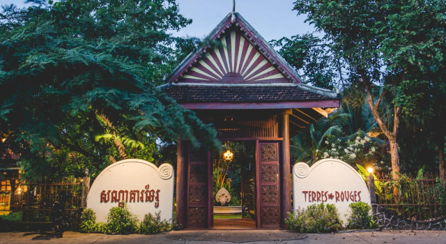 Terres Rouges Lodge, Забронировать Отель Отели Бан-Лунг 3 звезды, 3*