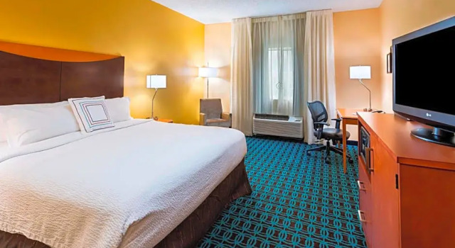 Номер Standard Fairfield Inn and Suites St Petersburg Clearwater