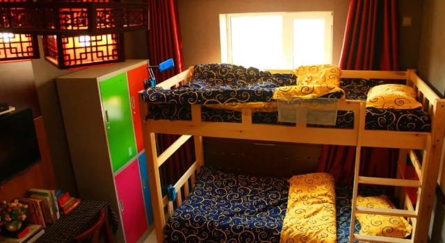 Кровать в общем номере (женский номер) Lanzhou Up in the Wing Youth Hostel